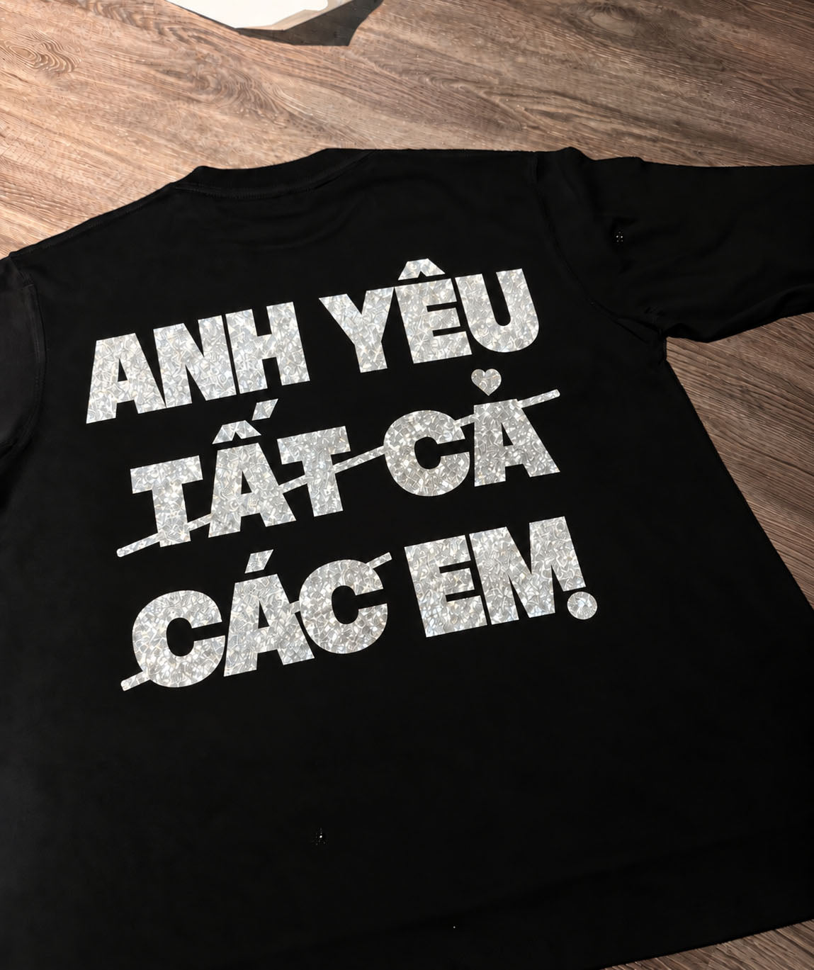 Anh Yêu Các Em Tee